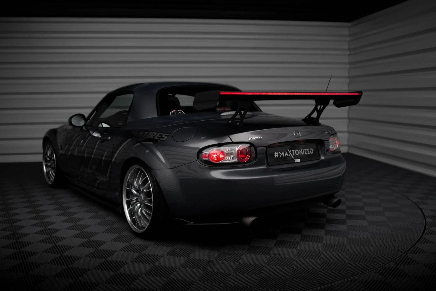 Maxton Design - Carbon Fiber Rear Wing + LED Light Mazda MX-5 Hardtop NC (MK3) 14 Maxton Design - Carbon Fiber Rear Wing + LED Light Mazda MX-5 Hardtop NC (MK3) - Image 12