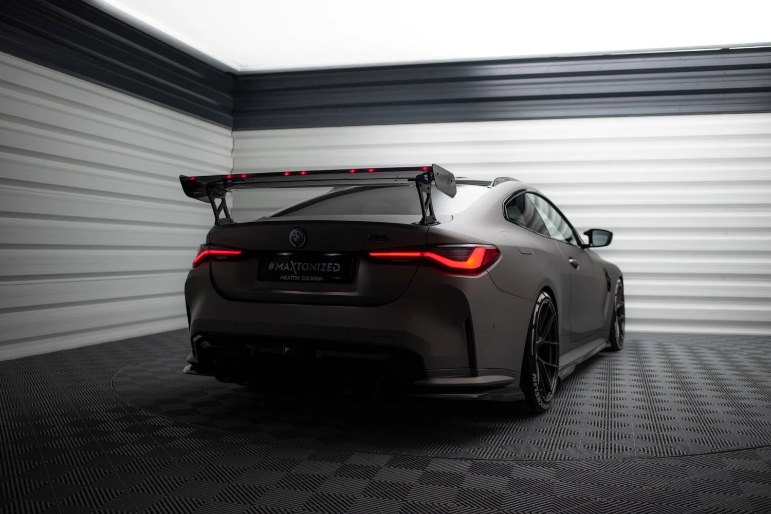 Maxton Design - Carbon Fiber Rear Wing + LED Light (External Brackets Uprights) BMW M4 G82 / M440i G22 / Series 4 M-Pack G22 5 Maxton Design - Carbon Fiber Rear Wing + LED Light (External Brackets Uprights) BMW M4 G82 / M440i G22 / Series 4 M-Pack G22 - Image 3