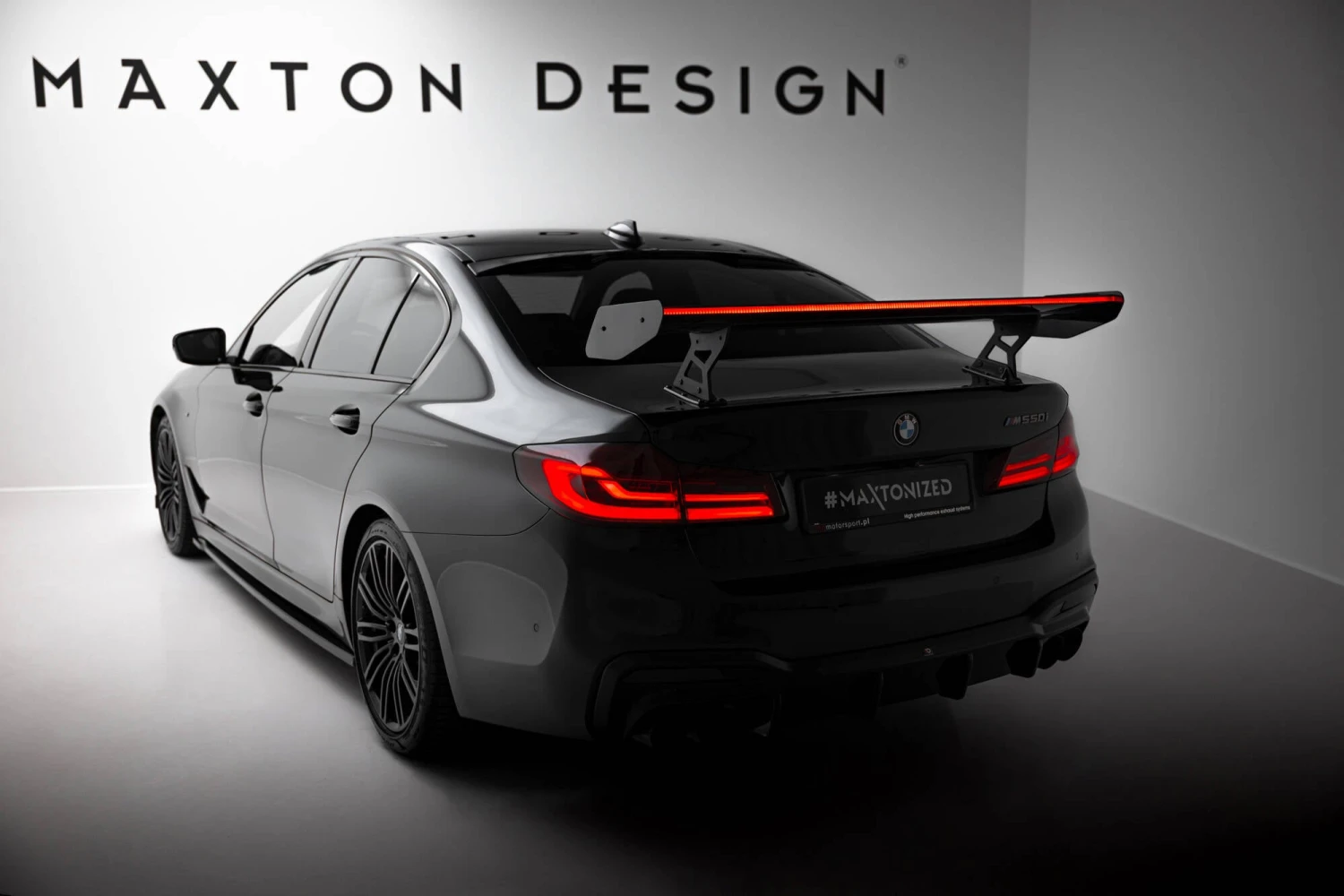 Maxton Design - Carbon Fiber Rear Wing With Internal Brackets Uprights + LED BMW Series 5 / M5 Sedan G30 / F90 4 Maxton Design - Carbon Fiber Rear Wing With Internal Brackets Uprights + LED BMW Series 5 / M5 Sedan G30 / F90 - Image 2
