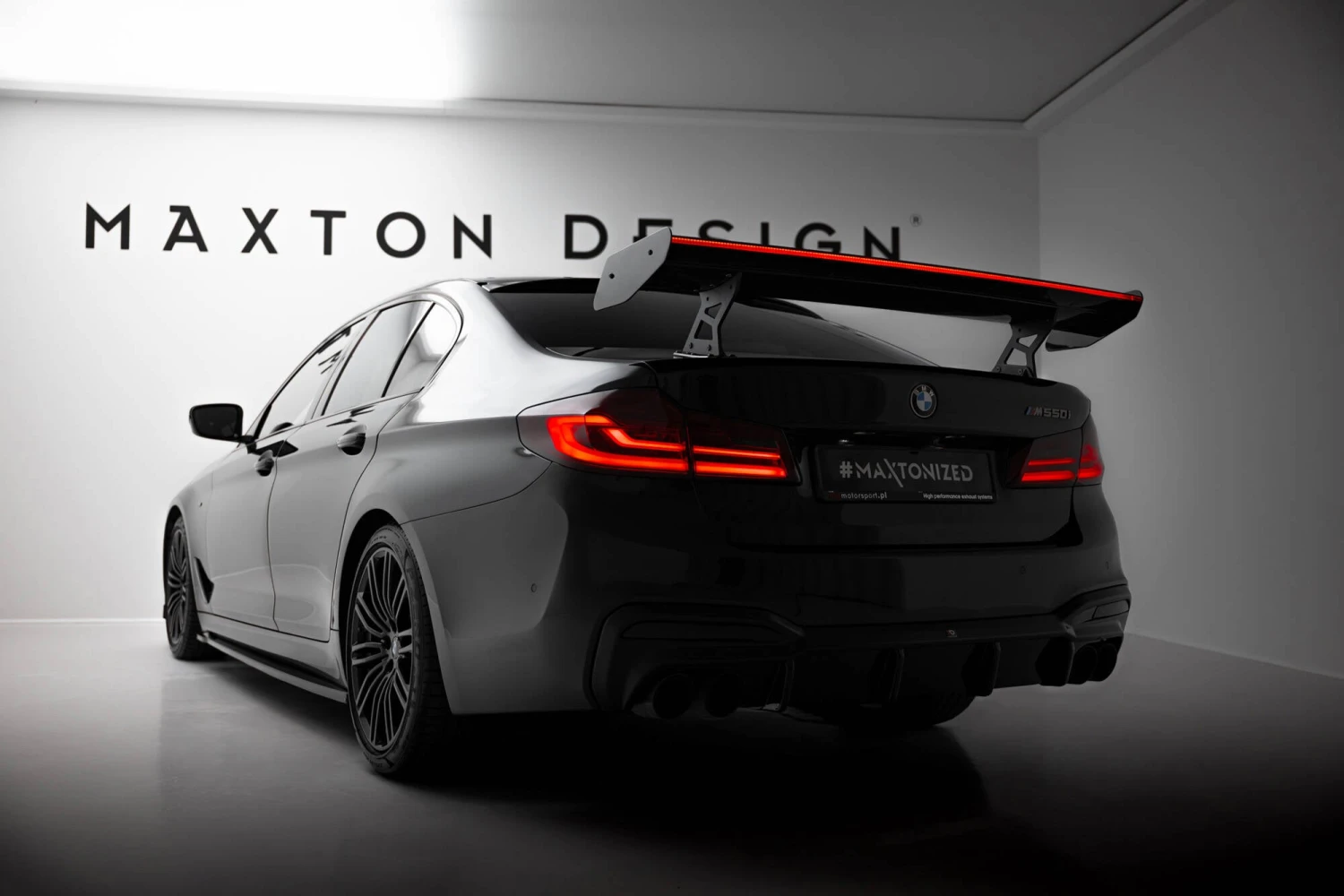 Maxton Design - Carbon Fiber Rear Wing With Internal Brackets Uprights + LED BMW Series 5 / M5 Sedan G30 / F90 5 Maxton Design - Carbon Fiber Rear Wing With Internal Brackets Uprights + LED BMW Series 5 / M5 Sedan G30 / F90 - Image 3